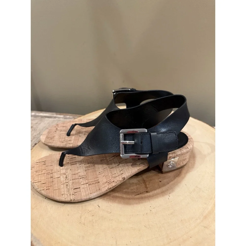 Michael Kors Women's Mk London Buckle Thong Sandal Black Block Heel 6M New - Picture 4 of 14